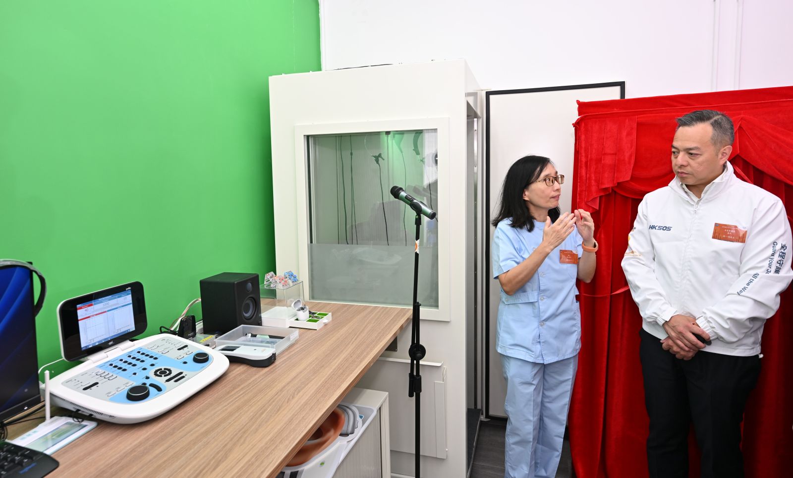 「龍耳」HKSOS 龍耳專家聽力檢驗服務啟動禮