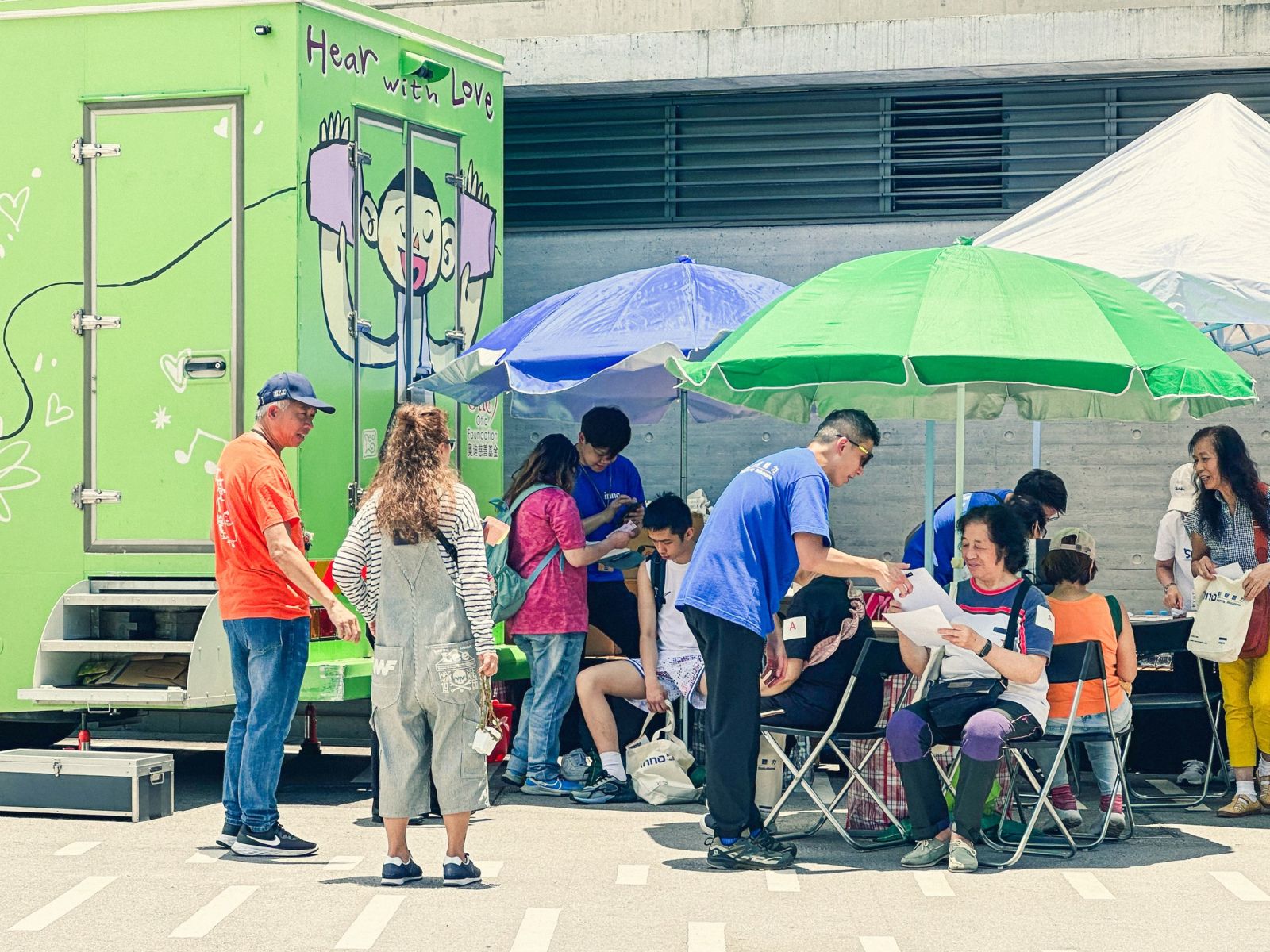 「照亮人生-請多關照」-創聲聽力現場驗耳服務